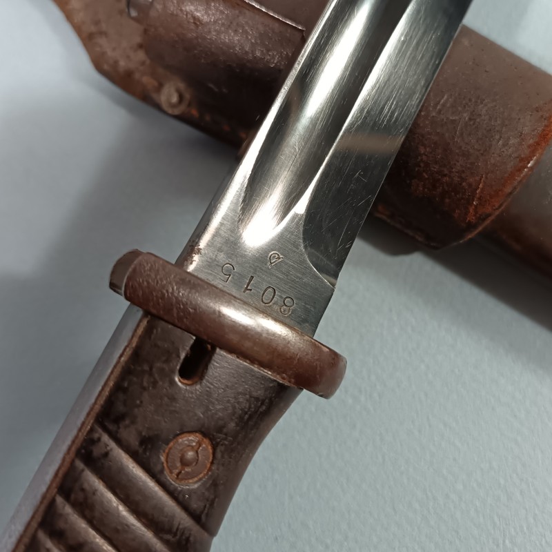 BAIONNETTE ALLEMANDE 98K AVEC SON CUIR FOURREAU ET BAIONNETTE MEME NUMERO DATE 1940 CUIR REGIMENTE LUFTWAFFE