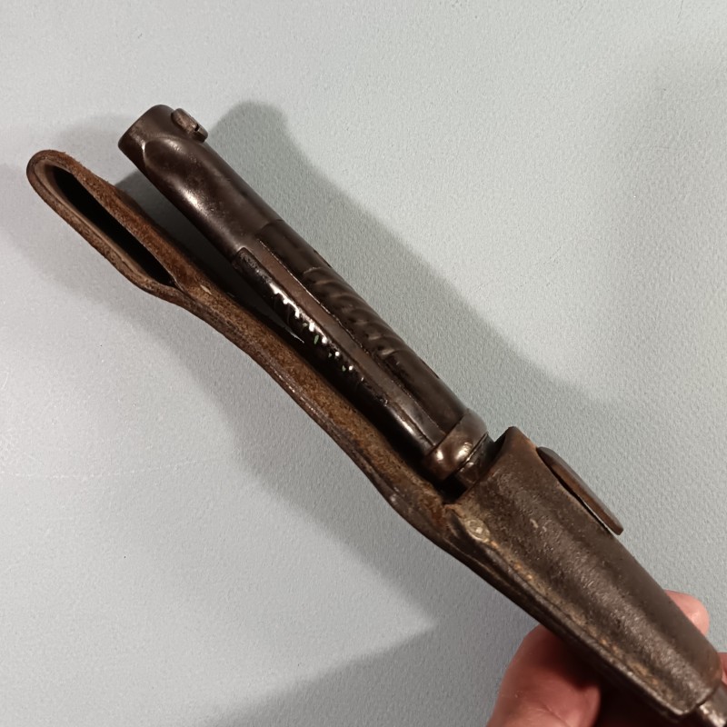 BAIONNETTE ALLEMANDE 98K AVEC SON CUIR FOURREAU ET BAIONNETTE MEME NUMERO DATE 1940 CUIR REGIMENTE LUFTWAFFE