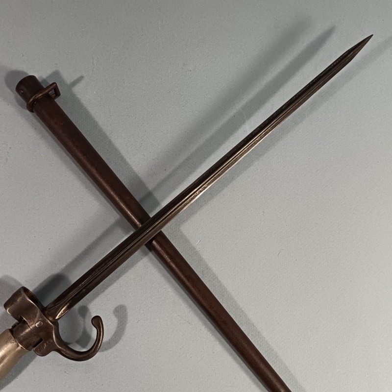 BAIONNETTE LEBEL MODELE 1886 - 93 RACCOURCIE OU MODIFIEE R35 AVEC QUILLON POIGNEE MAILLECHORT "LA ROSALIE"