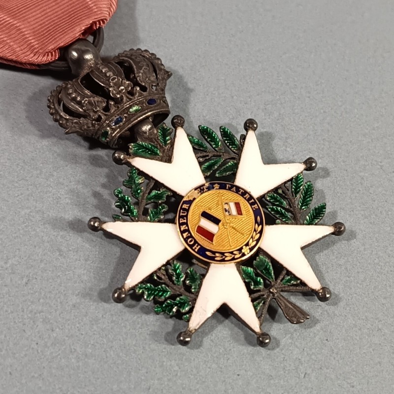 FRANCE MEDAILLE DE CHEVALIER DE L'ORDRE DE LA LEGION D'HONNEUR MODELE MONARCHIE DE JUILLET 1830 1848 LOUIS PHILIPPE