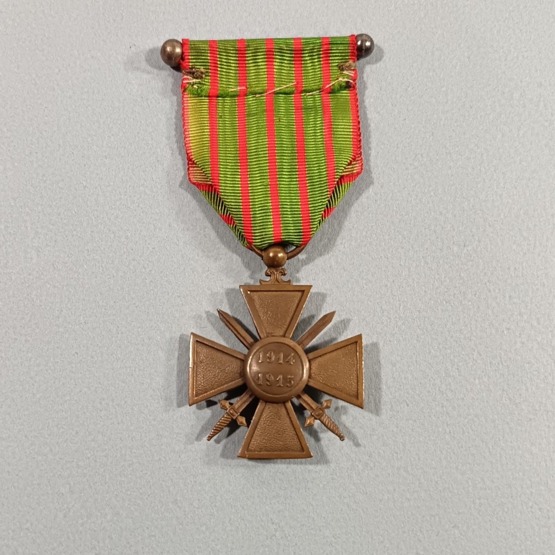 CROIX DE GUERRE 1914-1915 AVEC UNE ETOILE POUR CITATION A L'ORDRE DU REGIMENT WAR CROSS 1914 1918