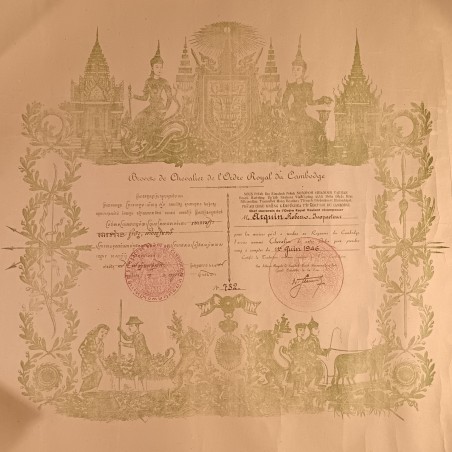 CAMBODGE DIPLOME DE LA MEDAILLE CHEVALIER DE L'ORDRE ROYAL DU CAMBODGE ATTRIBUE A Mr ARQUIN ROBERT INSPECTEUR LE 1 JUIN 1946