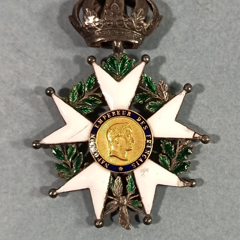 FRANCE MEDAILLE DE CHEVALIER DE L'ORDRE DE LA LEGION D'HONNEUR NAPOLEON III PRESIDENCE 1851 1852