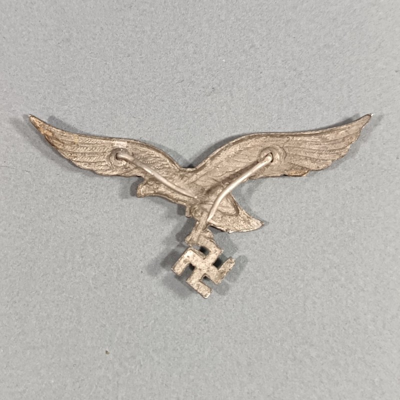 INSIGNE ALLEMAND AIGLE DE LA LUFTWAFFE EN ALUMINIUM POUR CASQUETTE OU CASQUE TROPICAL WW2