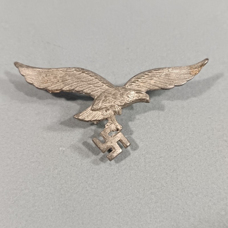 INSIGNE ALLEMAND AIGLE DE LA LUFTWAFFE EN ALUMINIUM POUR CASQUETTE OU CASQUE TROPICAL WW2