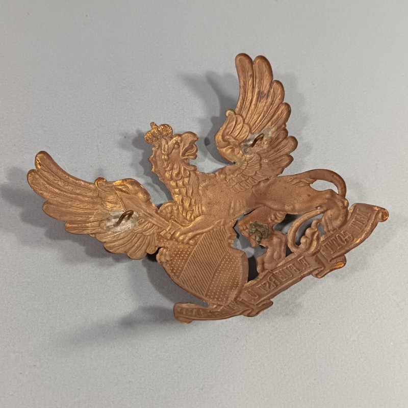 PLAQUE DE CASQUE A POINTE ALLEMAND BADOIS MODELE 1895 EN LAITON GRIFFON MIT GOTT F. FUERST U. WATERLAND