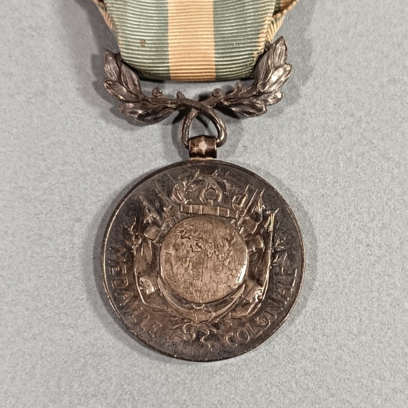 FRANCE MEDAILLE COLONIALE BELIERE BIFACE AVEC BARRETTE ALGERIE A CLAPET FABRICATION MERCIER 1895 - 1913
