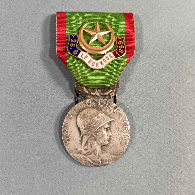 FRANCE MEDAILLE DE L'ASSOCIATION AMICALE ET PHILANTROPIQUE DES ANCIENS SPAHIS LE BURNOUS 26/6 1899