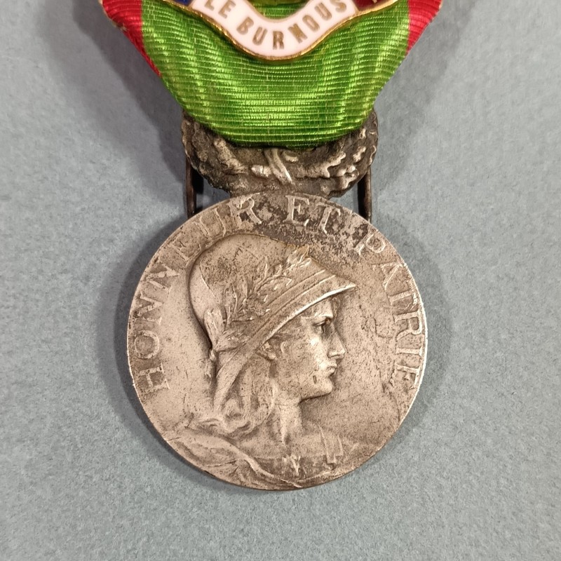 FRANCE MEDAILLE DE L'ASSOCIATION AMICALE ET PHILANTROPIQUE DES ANCIENS SPAHIS LE BURNOUS 26/6 1899