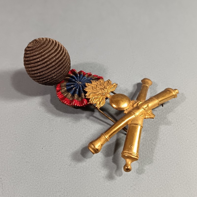 ATTRIBUT OU INSIGNE ET POMPON DE KEPI D'OFFICIERS ET ADJUDANTS MODELE 1886 OFFICIER D'ARTILLERIE