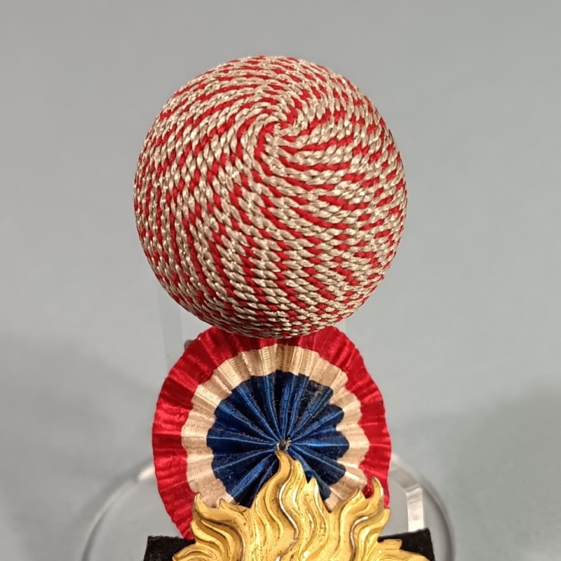 ATTRIBUT OU INSIGNE ET POMPON DE KEPI D'OFFICIERS ET ADJUDANTS MODELE 1886 OFFICIER D'INFANTERIE ET LEGION ETRANGERE