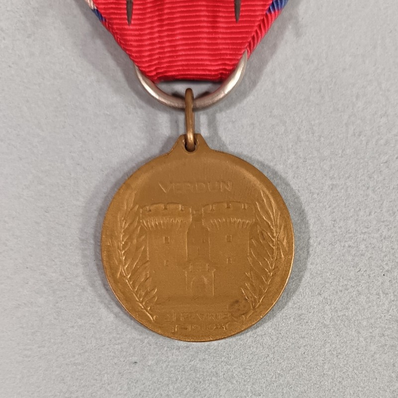 FRANCE MEDAILLE DE LA BATAILLE DE VERDUN ON NE PASSE PAS 21 FEVRIER 1916 PAR VERNIER