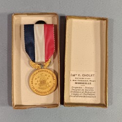 MEDAILLE DE LA SOCIETE DE SECOURS MUTUELS LA PROVENCE NOUVELLE MARSEILLE FONDEE LE 8 MARS 1887