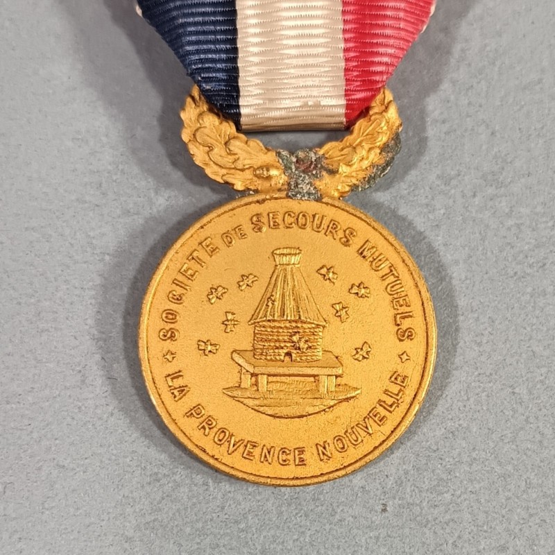 MEDAILLE DE LA SOCIETE DE SECOURS MUTUELS LA PROVENCE NOUVELLE MARSEILLE FONDEE LE 8 MARS 1887