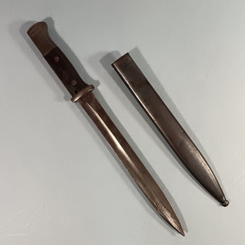 BAIONNETTE ALLEMANDE 98K FOURREAU ET BAIONNETTE AVEC NUMERO DIFFERENTS DATE 1942/43