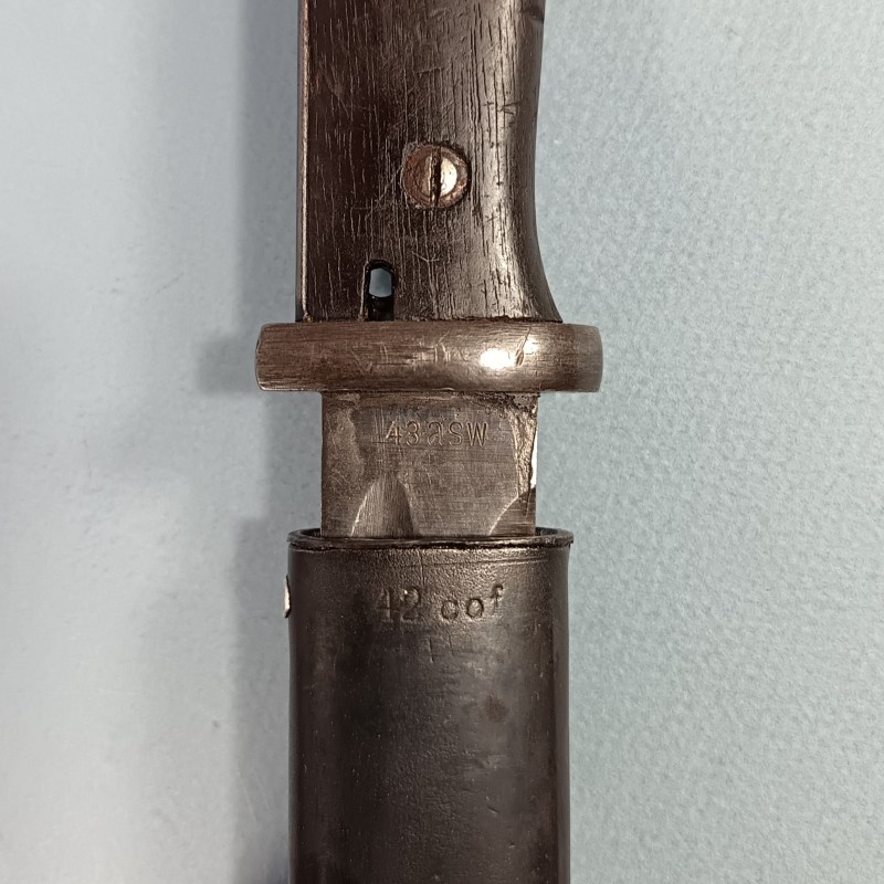 BAIONNETTE ALLEMANDE 98K FOURREAU ET BAIONNETTE AVEC NUMERO DIFFERENTS DATE 1942/43