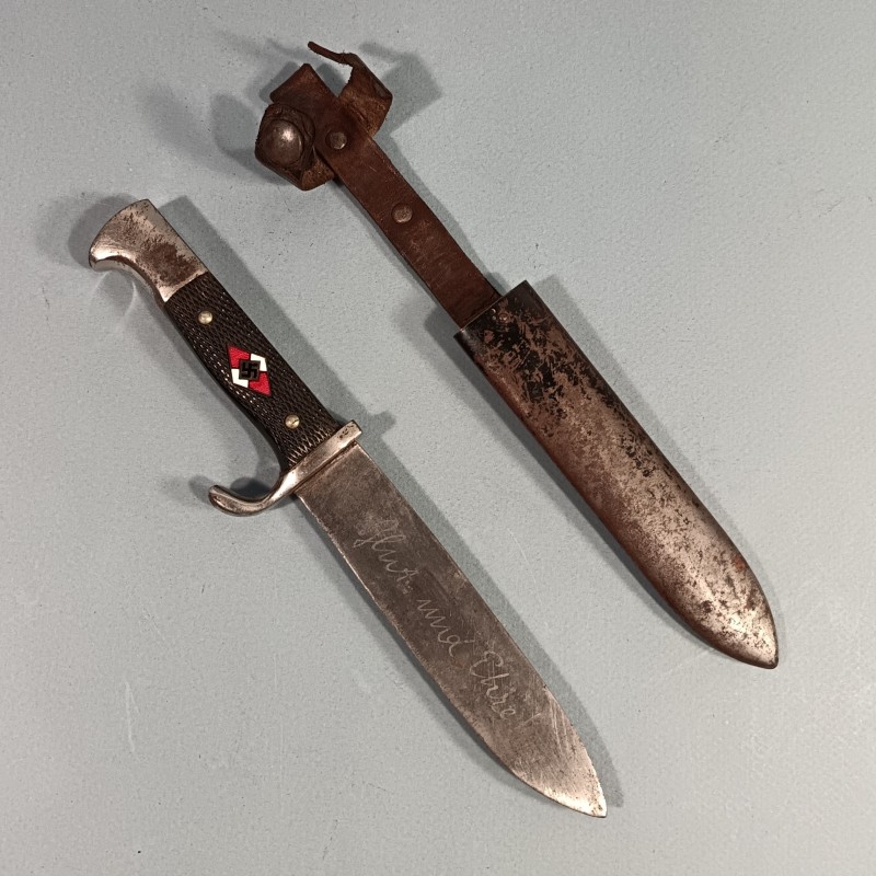COUTEAU POIGNARD HJ HITLERJUGEND FAHRTENMESSER FABRICATION SECONDE GUERRE SOLINGEN ROBERT HERDER ET DEVISE BLUT UND EHRE !