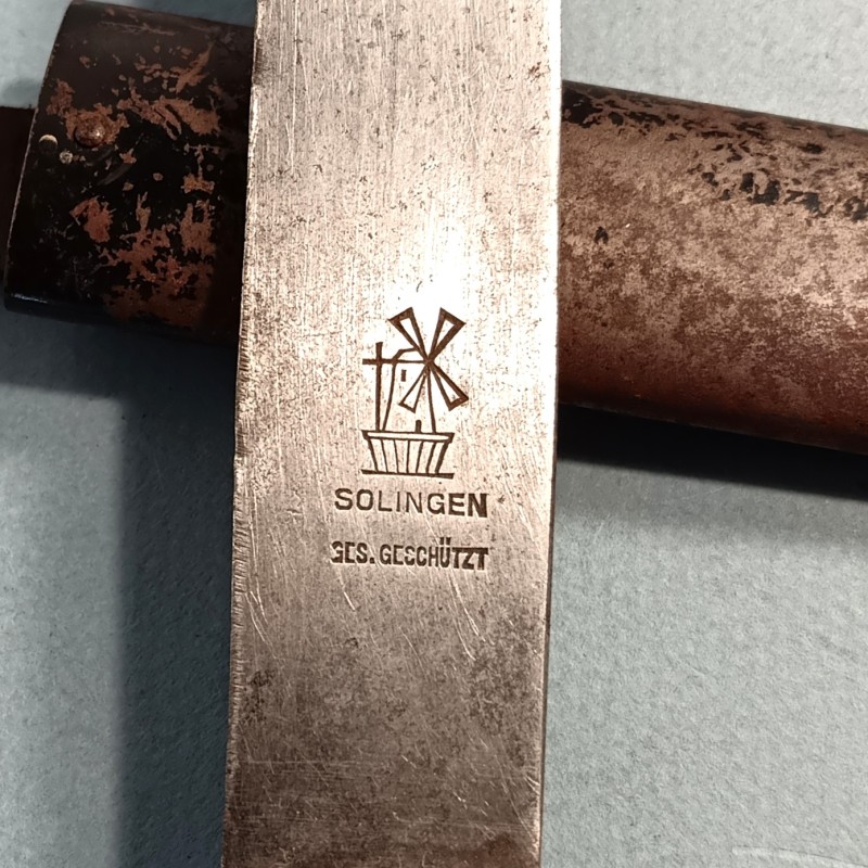 COUTEAU POIGNARD HJ HITLERJUGEND FAHRTENMESSER FABRICATION SECONDE GUERRE SOLINGEN ROBERT HERDER ET DEVISE BLUT UND EHRE !