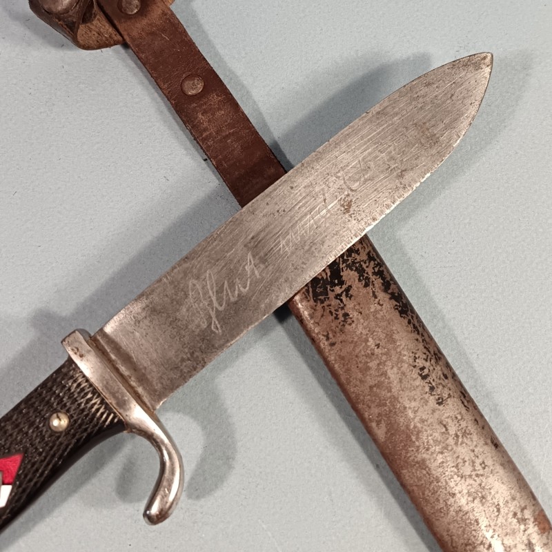 COUTEAU POIGNARD HJ HITLERJUGEND FAHRTENMESSER FABRICATION SECONDE GUERRE SOLINGEN ROBERT HERDER ET DEVISE BLUT UND EHRE !
