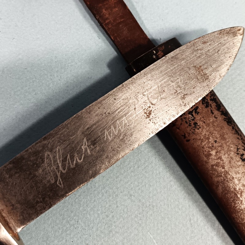 COUTEAU POIGNARD HJ HITLERJUGEND FAHRTENMESSER FABRICATION SECONDE GUERRE SOLINGEN ROBERT HERDER ET DEVISE BLUT UND EHRE !