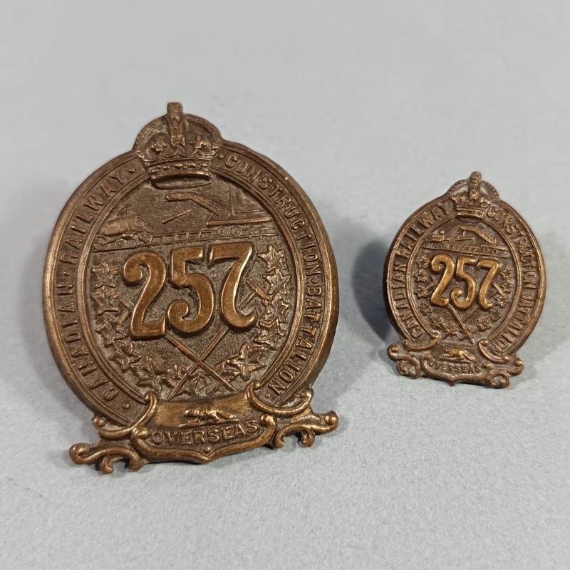 INSIGNE CANADIEN ET REDUCTION DU 257 ème BATAILLON DE CONSTRUCTION FERROVIAIRE CANADIAN RAILWAY CONSTRUCTION