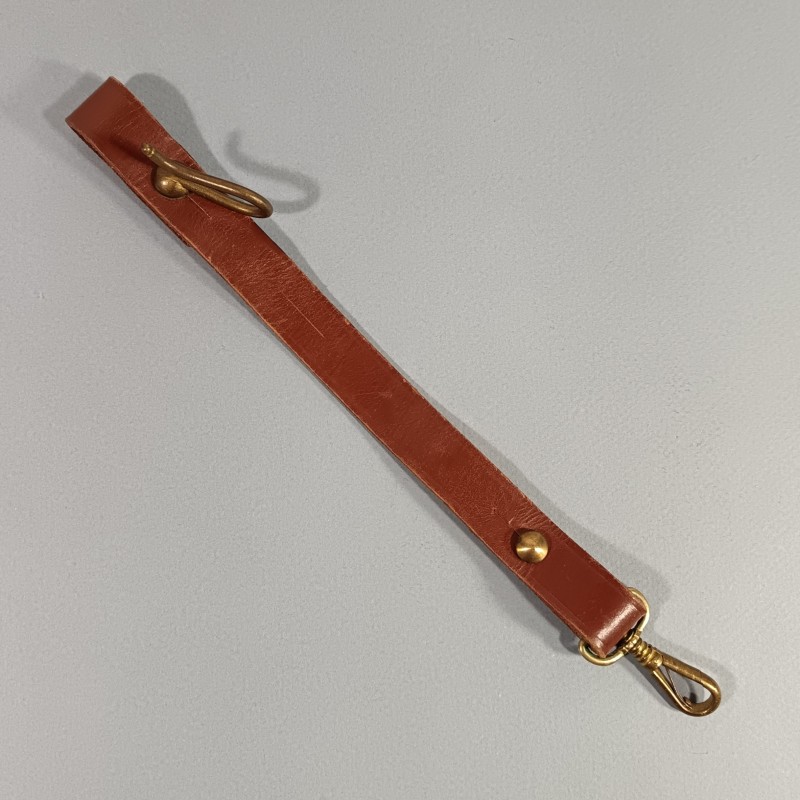 BELIERE OU SUSPENTE DE SABRE FRANCAIS ANGLAIS MODELE 1822 1845 1882 OFFICIER CAVALERIE INFANTERIE EN CUIR MARRON STRIE 30 cm