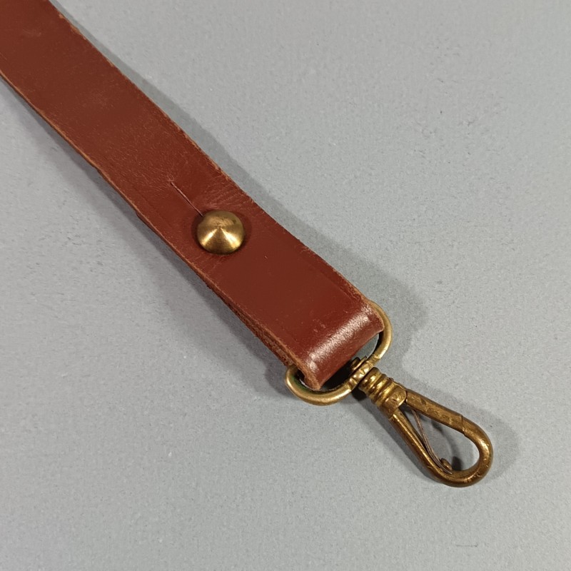 BELIERE OU SUSPENTE DE SABRE FRANCAIS ANGLAIS MODELE 1822 1845 1882 OFFICIER CAVALERIE INFANTERIE EN CUIR MARRON STRIE 30 cm