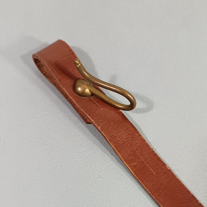 BELIERE OU SUSPENTE DE SABRE FRANCAIS ANGLAIS MODELE 1822 1845 1882 OFFICIER CAVALERIE INFANTERIE EN CUIR MARRON STRIE 30 cm