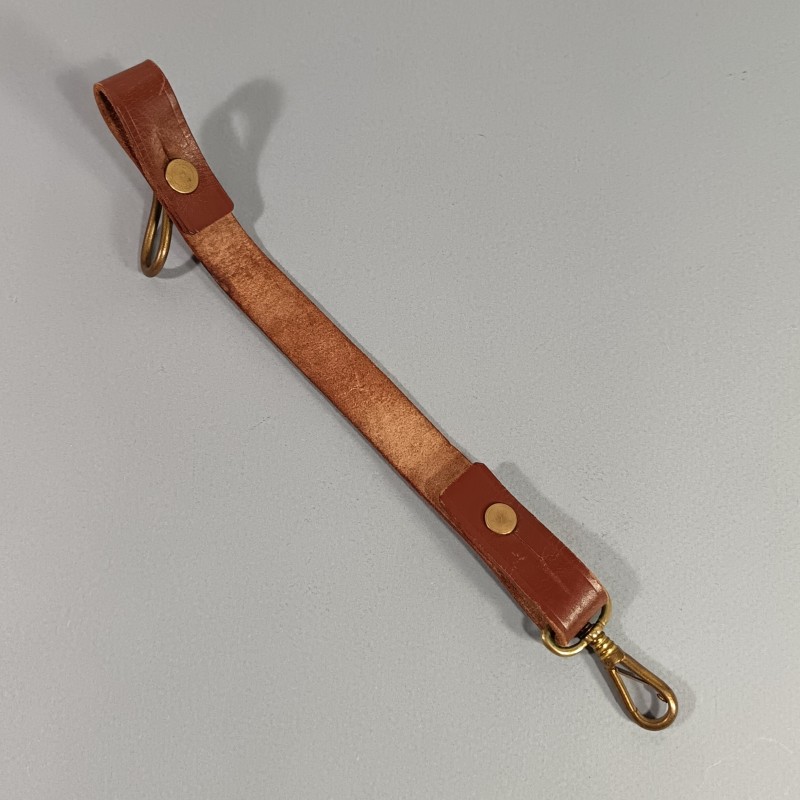 BELIERE OU SUSPENTE DE SABRE FRANCAIS ANGLAIS MODELE 1822 1845 1882 OFFICIER CAVALERIE INFANTERIE EN CUIR MARRON STRIE 30 cm