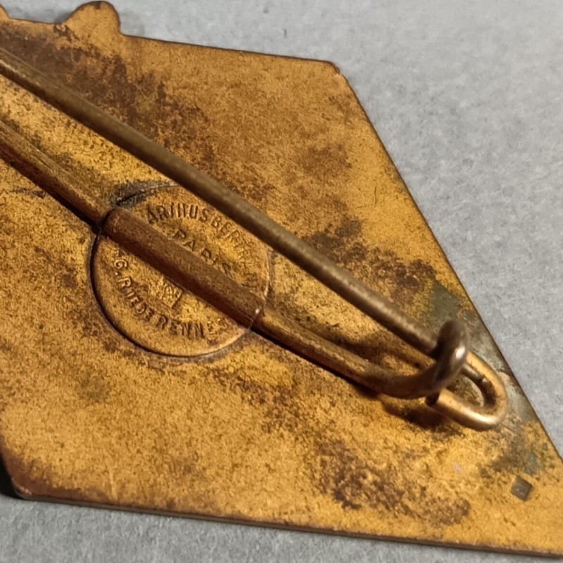 INSIGNE MILITAIRE DU 159 ème RIA REGIMENT D'INFANTERIE ALPINE FABRICATION ARTHUS BERTRAND PARIS DEPOSE 1930