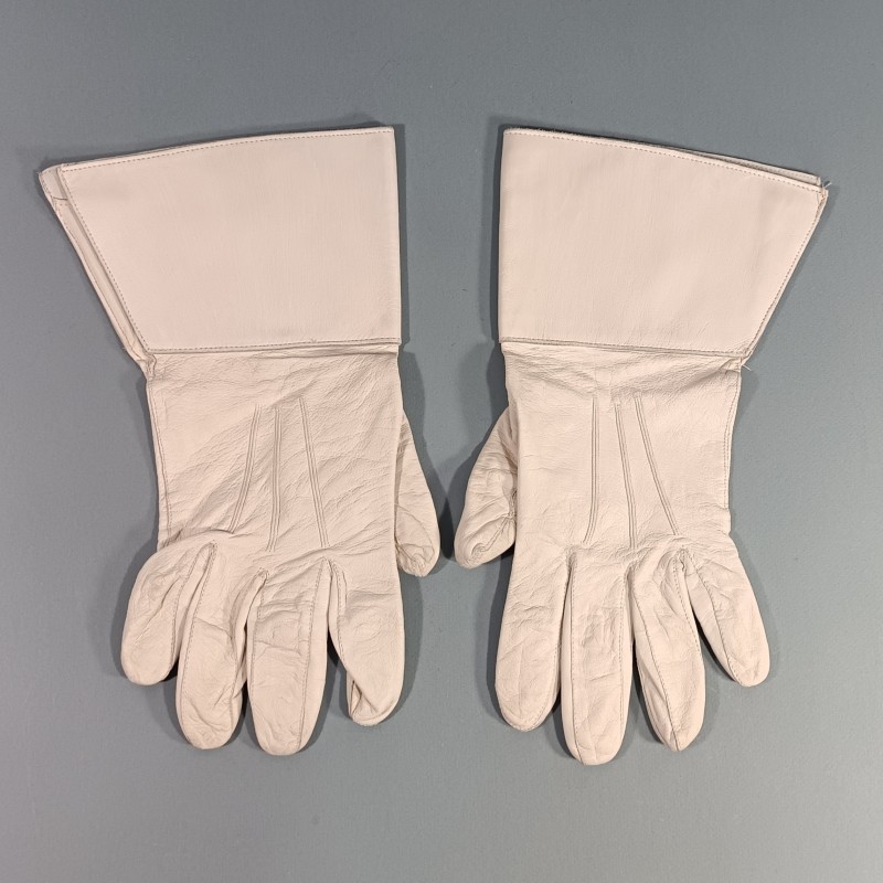 PAIRE DE GANTS CRISPIN EN CUIR BLANC CAVALERIE LEGION ETRANGERE GARDE REPUBLICAINE SAPEURS POMPIERS TAILLE 9