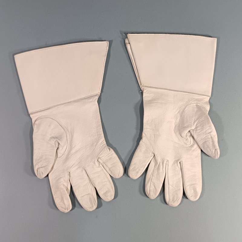 PAIRE DE GANTS CRISPIN EN CUIR BLANC CAVALERIE LEGION ETRANGERE GARDE REPUBLICAINE SAPEURS POMPIERS TAILLE 9