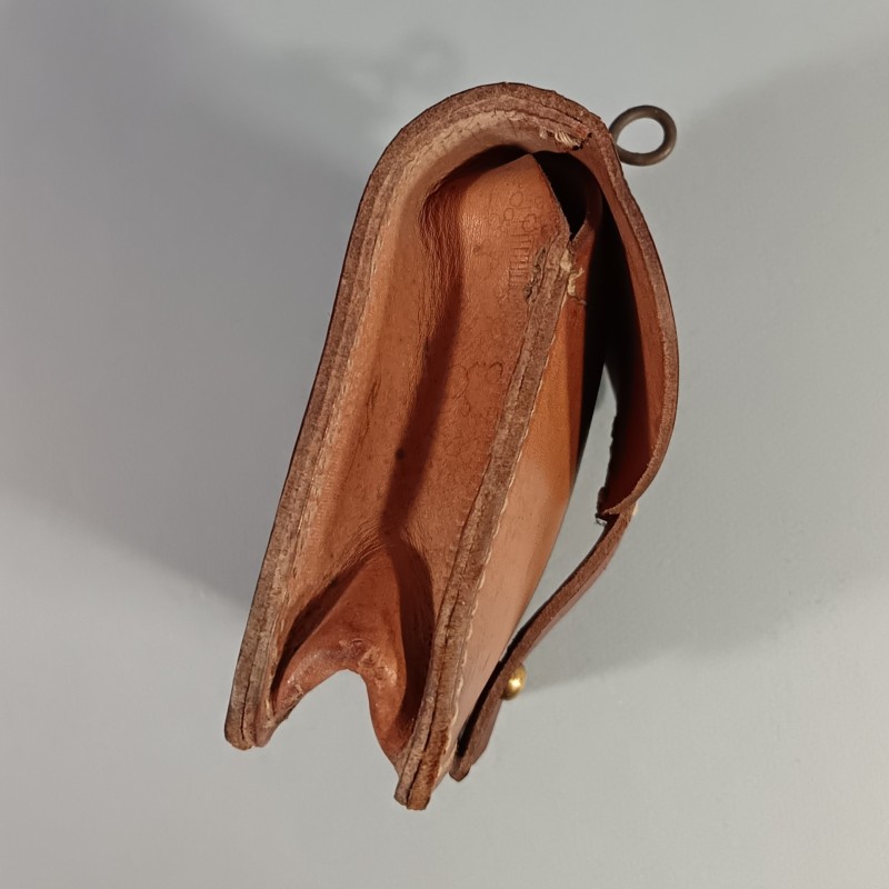 EQUIPEMENT FAUVE CARTOUCHIERE MODELE 1905 1916 CUIR COULEUR CLAIRE FABRICATION DATEE 1 er TRIMESTRE 1940 A LYON