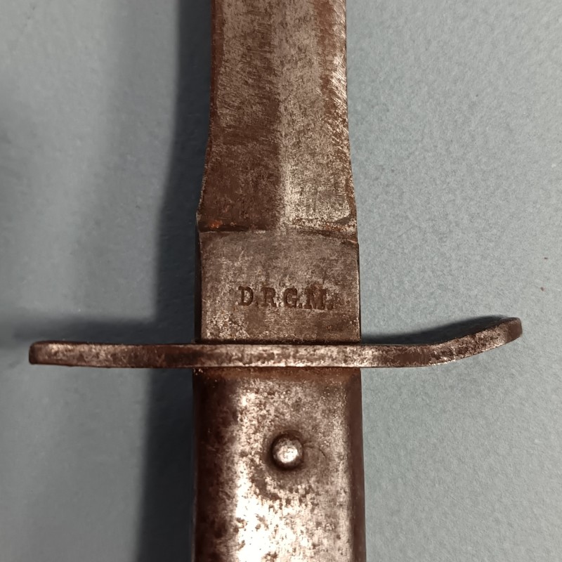 BAIONNETTE POIGNARD ALLEMAND ERSATZ FABRICATION DEMAG DRGM CORPS FRANCS NETTOYEURS DE TRANCHEES GUERRE 1914 1918