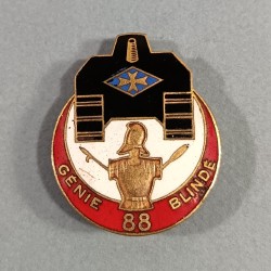 INSIGNE MILITAIRE 88 ème BG BATAILLON DU GENIE BLINDE FABRICATION DRAGO PARIS DEPOSE 1940