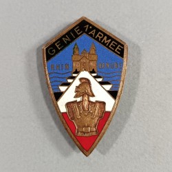 INSIGNE MILITAIRE 1 ère ARMEE GENIE ARMEE DE LIBERATION FABRICATION A. CHOBILLON PARIS 1944-1945
