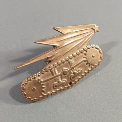 INSIGNE MILITAIRE BREVET MODELE 1935 DES TROUPES MOTORISEES OU BLINDEES CONDUCTEUR DE CHAR DE COMBAT 1939 1940 BCC