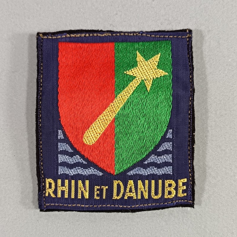 INSIGNE TISSU D'EPAULE 1 ere ARMEE RHIN DANUBE LIBERATION 1944 1945 COUSU SUR FOND NOIR AVEC CROCHETS