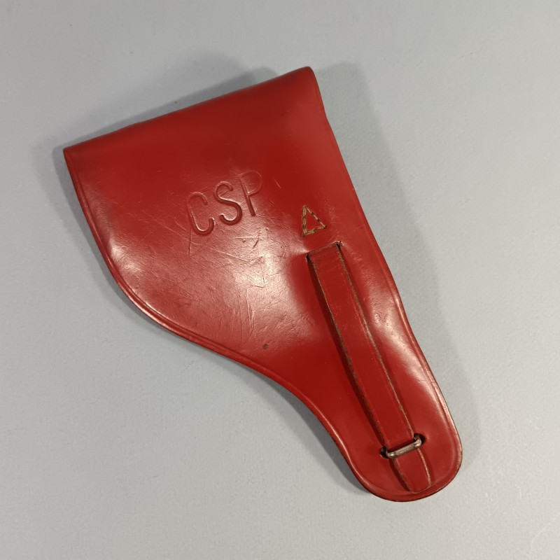 BEL ETUI D'OFFICIER EN CUIR ROUGE MODELE POUR PA 7.65 DE MAB D OU BROWNING AVEC MARQUAGE SUR LE RABBAT CSP