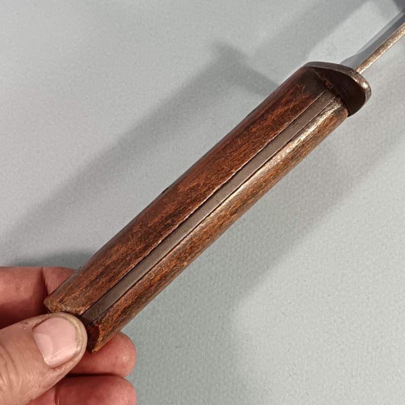 COUTEAU DE TRANCHEES AUTRICHIEN MODELE PREMIERE GUERRE 1914 - 1918 STURMTRUPPEN FABRICANT A IDENTIFIER !?
