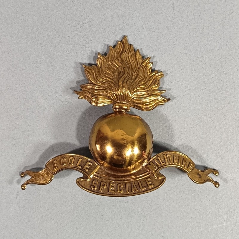 INSIGNE DE SHAKO DE L'ECOLE MILITAIRE DE ST CYR ESM ECOLE SPECIALE MILITAIRE
