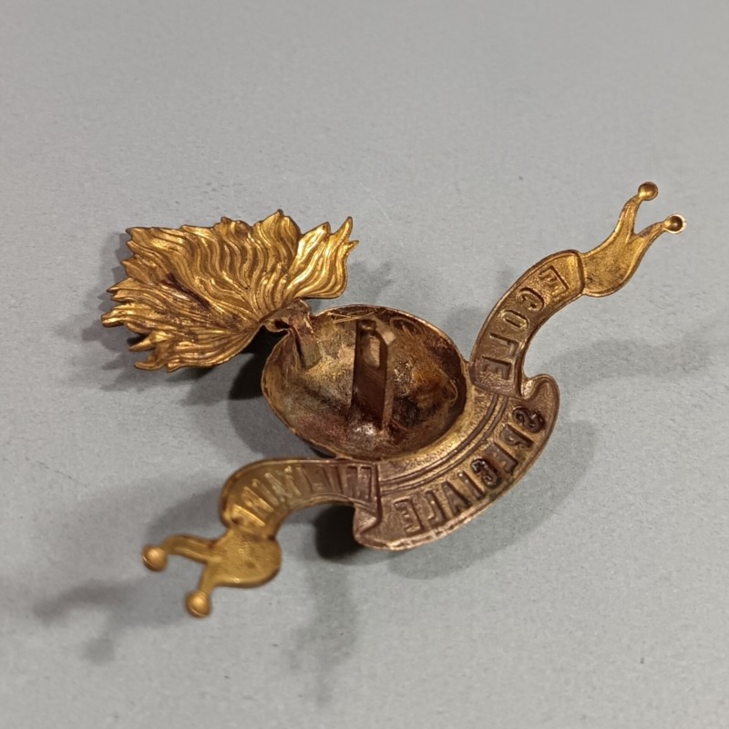 INSIGNE DE SHAKO DE L'ECOLE MILITAIRE DE ST CYR ESM ECOLE SPECIALE MILITAIRE