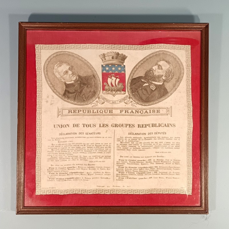 CADRE AVEC UN MOUCHOIR SOUVENIR DES ELECTIONS DE 1877 UNIONS DE TOUS LES GROUPES REPUBLICAINS (GAUCHE A L'EPOQUE)