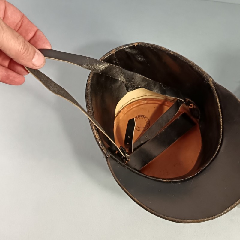 SHAKO DE L'ECOLE MILITAIRE DE ST CYR ESM ECOLE SPECIALE MILITAIRE FABRICATION DES ANNEES 1950-1960 TAILLE 57-58
