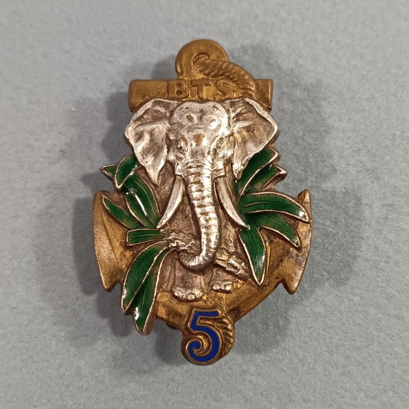 INSIGNE MILITAIRE 5 ème RTS REGIMENT DE TIRAILLEURS SENEGALAIS FABRICATION LIBERATION DRAGO PARIS RUE BERANGER