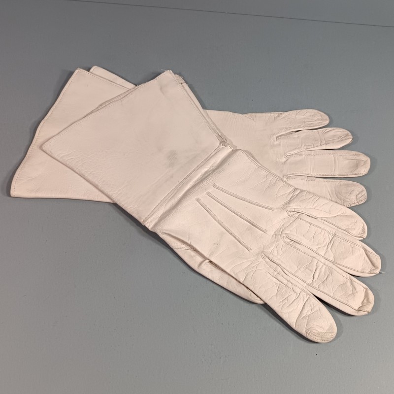 PAIRE DE GANTS CRISPIN EN CUIR BLANC CAVALERIE LEGION ETRANGERE GARDE REPUBLICAINE SAPEURS POMPIERS TAILLE 9
