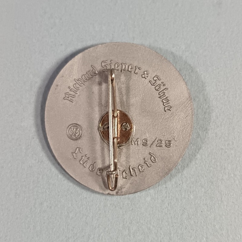 ALLEMAGNE INSIGNE DE JOURNEE DU RAD SPORTAPPELL 1938 FABRICATION SECONDE GUERE RZM M9/25 DIAMETRE 3.5 cm TAG DER ARBEIT