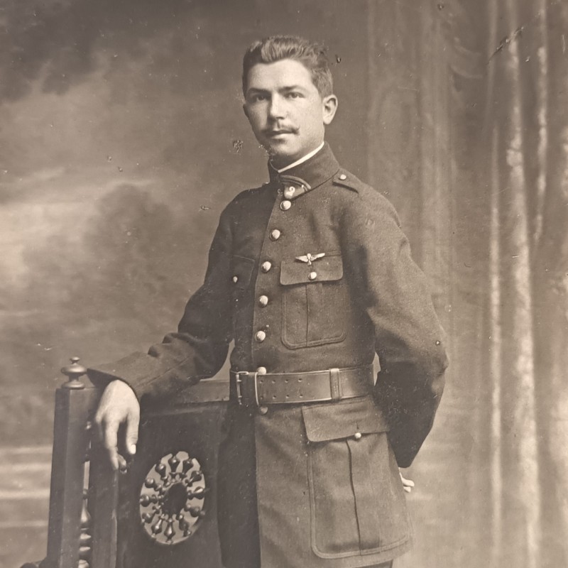 PHOTO CPA D'UN SOLDAT DU 2 REGIMENT D'AVIATION AVEC AILLES DE PILOTE FORMAT 13.5 X 9 cm AVIATEUR GUERRE 1914 1918