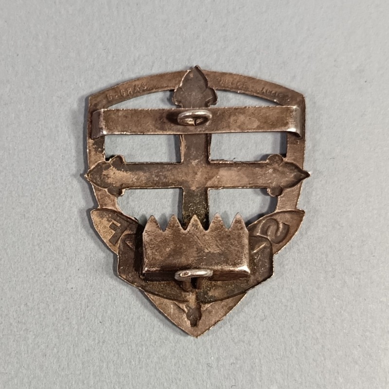 INSIGNE DE CHAPEAU OU BERET DE CHEF SCOUTS DE FRANCE FABRICATION G.GRAS CUSSET ALLIER ANNEES 1930 1940