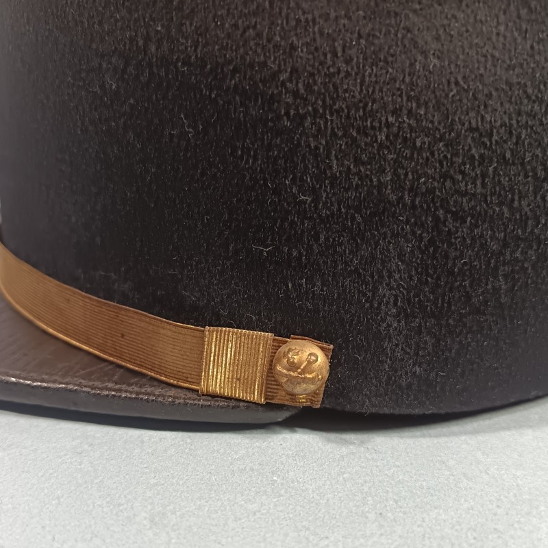 KEPI MODELE 1919 1931 DE CAPITAINE DE L'ARTILLERIE PAS DE CHIFFRE ANNEES 1940 TAILLE 58 UNIFORME CAMPAGNE 1939 1940, TENUE 1931